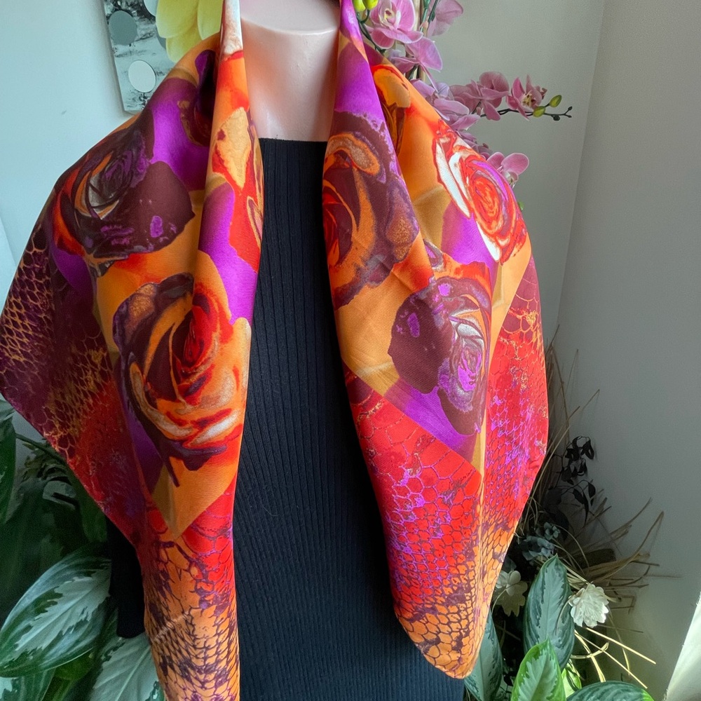 Gucci Psychedelic Rose Python Silk Scarf. - image 8